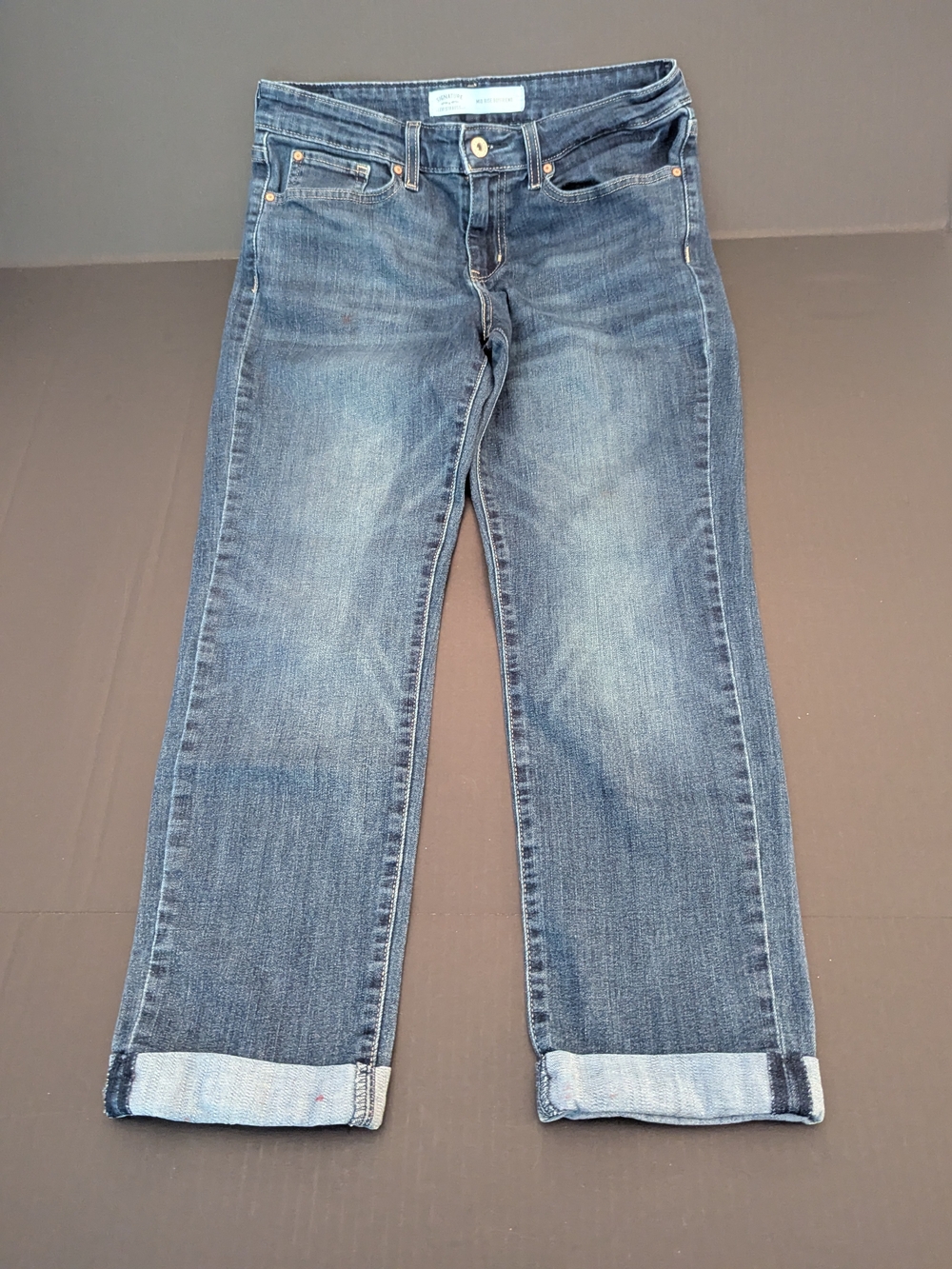 Women's Levi's Signature Midrise Boyfriend Jeans. Size 6